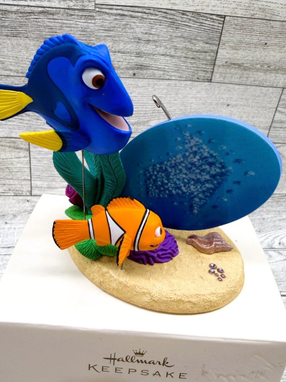 2007 Hallmark Keepsake Disney Pixar Marlin and Dory Finding Nemo Xmas Ornament - Picture 3 of 14